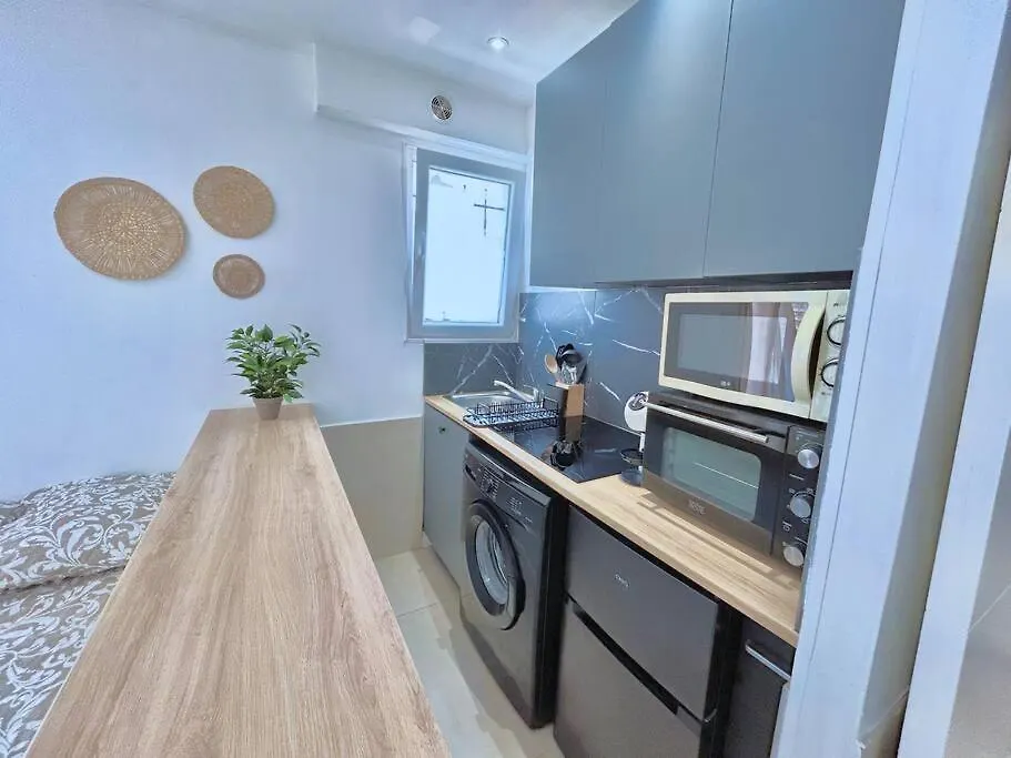 Studio Cosy Proche Plage, Parking Gratuit Juan-les-Pins Apartment